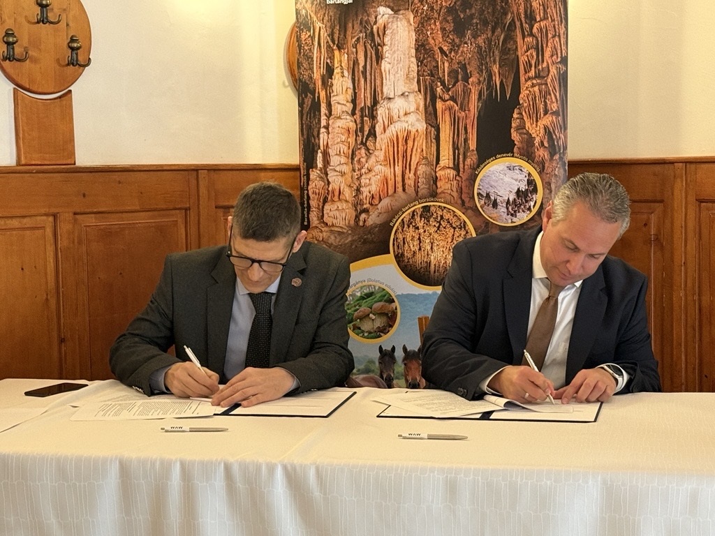 Az MVM Csoport és az Aggteleki Nemzeti Park Igazgatósága együttműködési megállapodást kötött a hálózatüzemeltetés és a természetvédelem összehangolására