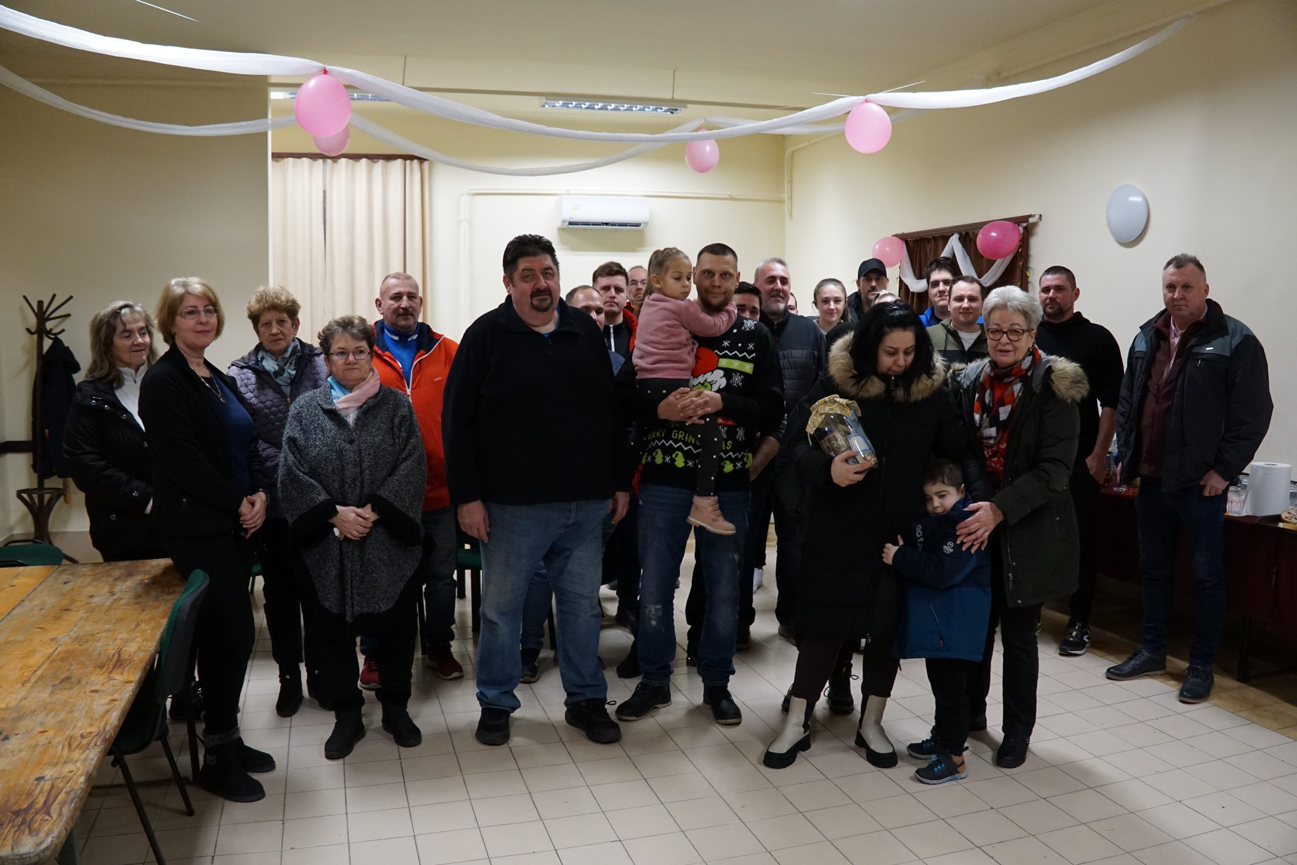 Béres Ábel gyógyulásáért rendeztek jótékonysági pókerversenyt Sajókápolnán